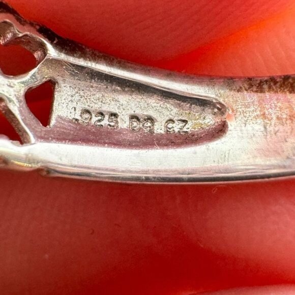 Sterling Silver Diamonique Ring size 9 Cut Out Heart Sides Marquis Cut .925 CZ - Picture 7 of 9